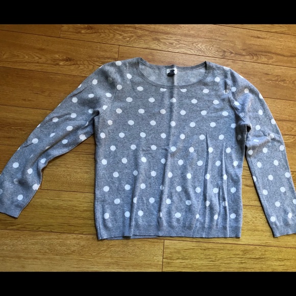 Old Navy Sweaters - Old Navy sweater grey with med white polka dots